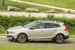 Katsaus Volvo V40 Cross Country -viistoperän maastoversioon kuva 3