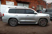 Toyota Land Cruiser 200 2007–2021 Oven listasarja (2016-2021) kuva 5