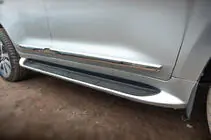 Toyota Land Cruiser 200 2007–2021 Oven listasarja (2016-2021) kuva 3