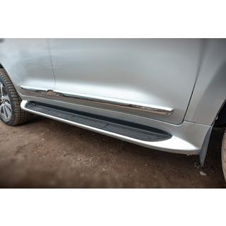 Oven listasarja (2016-2021) Toyota Land Cruiser 200 2007–2021 kuva 3