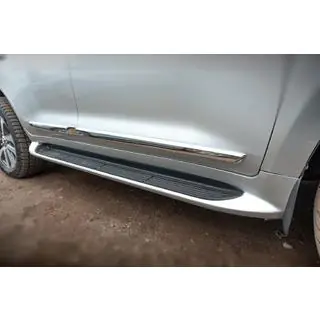 Oven listasarja (2016-2021) Toyota Land Cruiser 200 2007–2021 kuva 3
