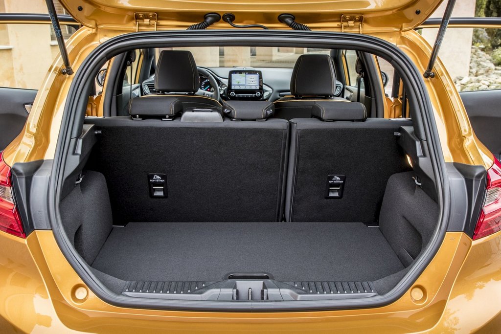 Katsaus Ford Fiesta Active -hatchbackin crossover-versioon