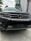 Toyota Hilux 2015– Etupuskurin lippa V1 (ABS) kuva 7