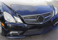 Mercedes E-sarjan Coupé C207 2010–2017 Etusäleikkö (2009-2013, Diamond Silver) kuva 1