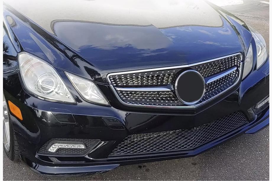 Mercedes E-sarjan Coupé C207 2010–2017 Etusäleikkö (2009-2013, Diamond Silver) Image