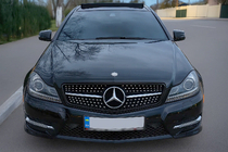 Mercedes C-sarja W204 2007–2015 Etusäleikkö Diamond Black kuva 1