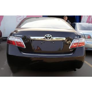 Takavalojen peitelistat (2 kpl, muovi) Toyota Camry 2006–2011 kuva 4