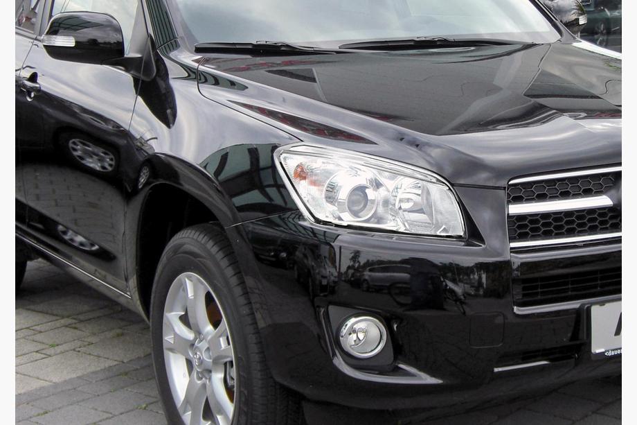 Toyota Rav 4 2006–2013 Ajovalojen kromikehykset 2009-2010 (2 kpl, muovi) Image