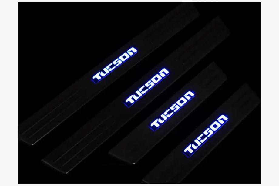 Hyundai Tucson JM 2004– Libao LED kynnyslistat (ruostumaton teräs) Kuva 4