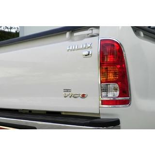 Takavalojen kromilistat 2004-2008 (2 kpl, muovi) Toyota Hilux 2006–2015 kuva 1