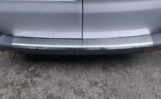 Volkswagen T5 2010–2015 Takapuskurin suojalista taivutetulla reunalla (Carmos V1, teräs) kuva 5