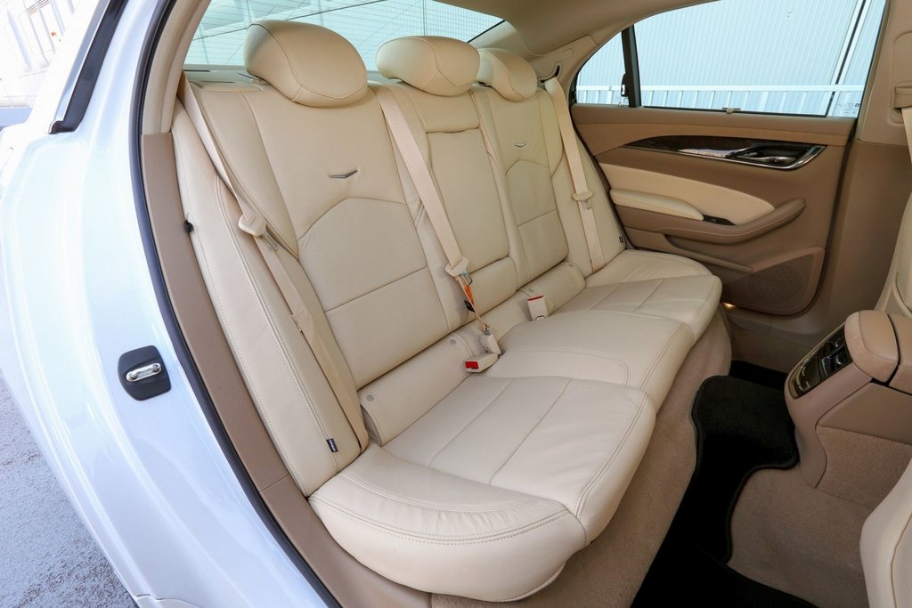 Arvostelussa kolmannen sukupolven Cadillac CTS -sedan