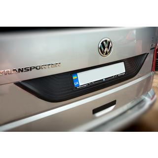 Muovinen lista takaluukun kanteen Volkswagen T6 2015–2024 kuva 1