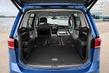 Kompaktin Volkswagen Touran -tila-auton koeajo kuva 7