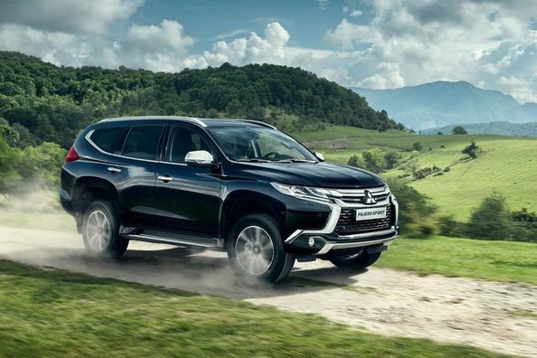 Maastoauton Mitsubishi Pajero Sport kolmas sukupolvi