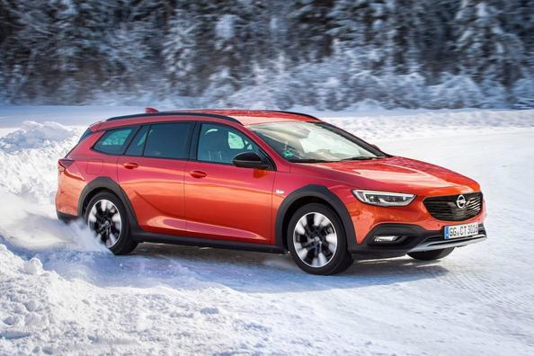 Opel Insignia Country Tourer – korotettu farmari