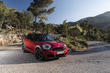 Katsaus kompaktista crossoverista MINI Countryman JCW kuva 2