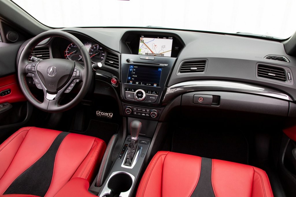 Päivitetty Acura ILX -sedan