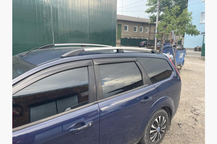 Ford Focus II 2005–2008 Alumiiniset kattokaiteet (Caravan, kromi) Image