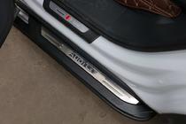 Audi Q7 2015–2026 Sivuporrassarja OEM V3 (2 kpl, alumiini) kuva 12
