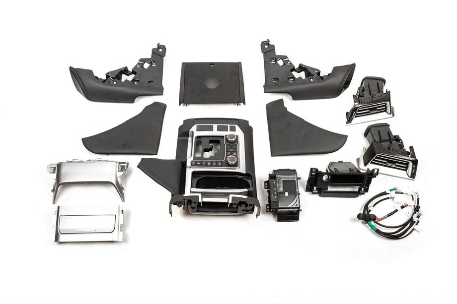 Toyota Land Cruiser 200 2007–2021 Sisustan päivityssarja 2016 Image