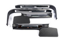 Toyota Land Cruiser 200 2007–2021 Muoviset kynnyslistat valaistuksella (musta) kuva 4