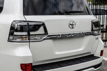 Toyota Land Cruiser 200 2007–2021 Takavalot 2016+ (Executive Black) kuva 1
