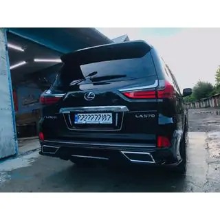 Takapuskurin päätysuojat (2016+, 2 kpl) Lexus LX570/450d 2008–2022 kuva 3