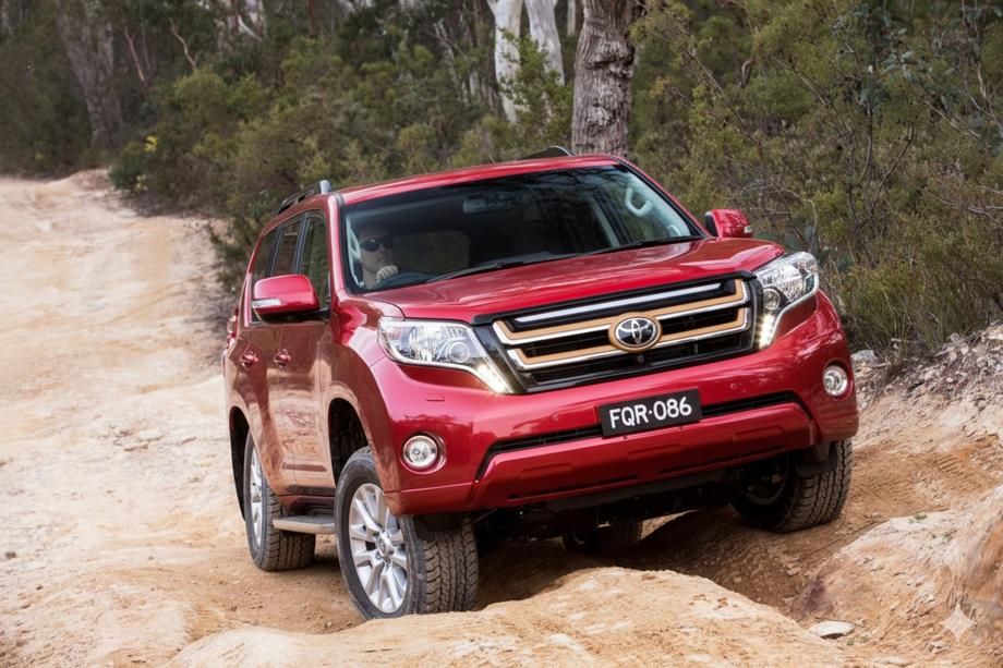 Toyota Land Cruiser Prado 150 2009–2023 Jäähdyttimen säleikkö 2013-2017 (Modellista) Image