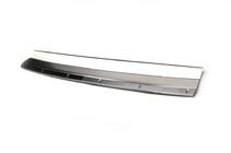 Lexus LX570/450d 2008–2022 Krominen takapuskurin lista (2012-2015) kuva 1