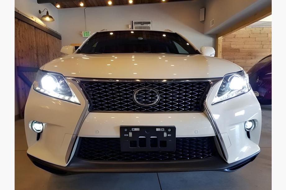 Lexus RX 2009–2015 Etupuskuri F-Sport (facelift) 2009-2012, ajovaloilla Image