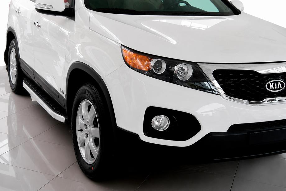 Kia Sorento II XM 2009–2014 Fullmond sivuastinlaudat (2 kpl, alumiini) Image