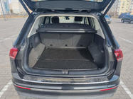 Volkswagen Tiguan 2016–2023 Takapuskurin suojalista (Carmos, ruostumaton teräs) kuva 1