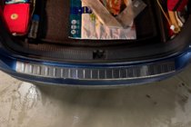Volkswagen Tiguan 2016–2023 Takapuskurin suojalista (Carmos, ruostumaton teräs) kuva 7