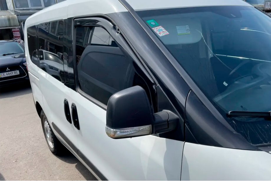 Fiat Doblo II 2010–2022 Ura-asenteiset ikkunatuuliohjaimet (2 kpl, HIC) Image