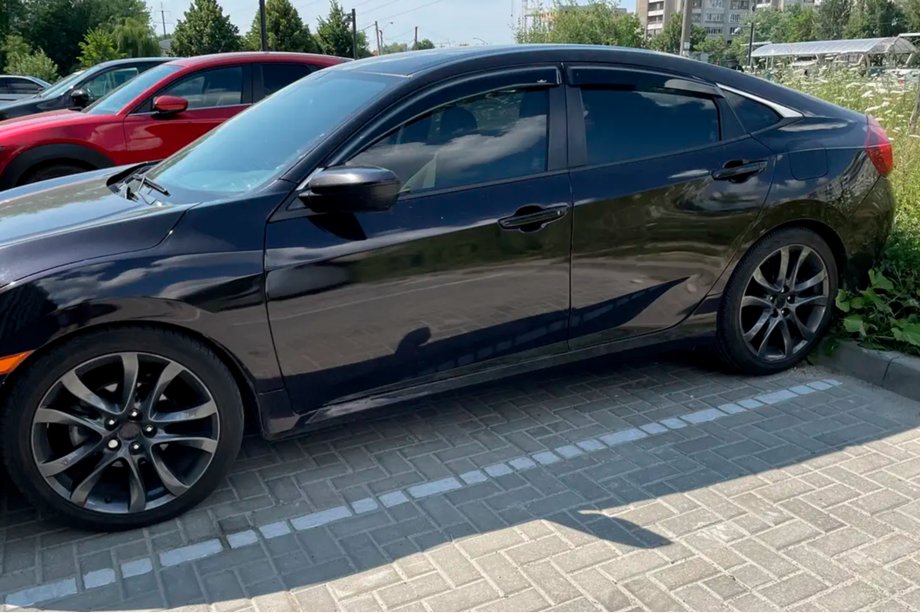 Honda Civic Sedan X 2016–2021 Ikkunadeflektorit (4 kpl, HIC) Image