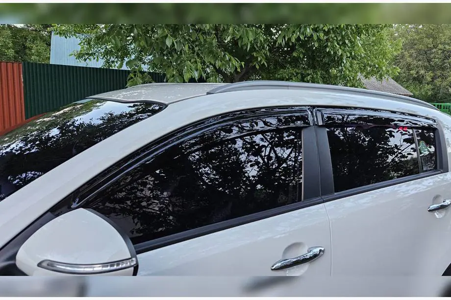 Kia Sportage 2010–2015 Ikkunadeflektorit (4 kpl, HIC) Image
