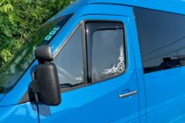 Mercedes Sprinter W901/902/903/904/905 1995–2006 Ura-asenteiset ikkunatuuliohjaimet (2 kpl, HIC) kuva 1