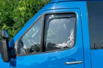 Mercedes Sprinter W901/902/903/904/905 1995–2006 Ura-asenteiset ikkunatuuliohjaimet (2 kpl, HIC) kuva 2