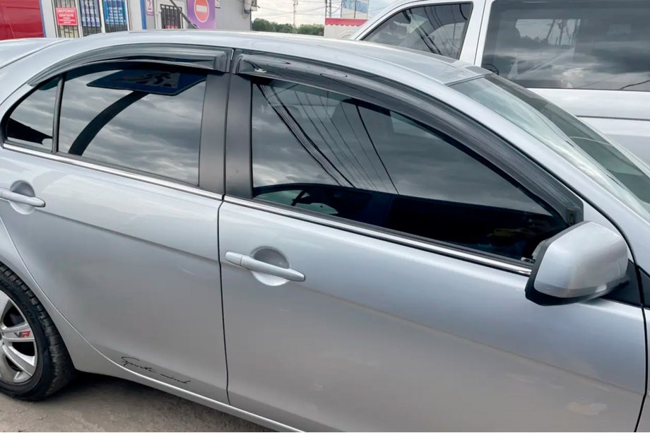 Mitsubishi Lancer X 2008– Ikkunadeflektorit (4 kpl, HIC) Image