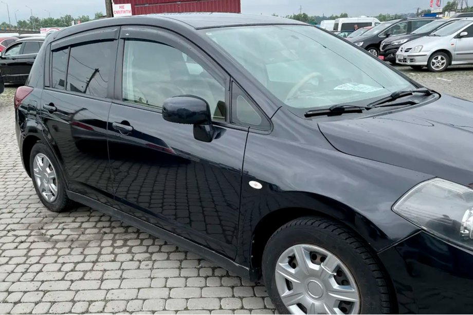 Nissan Tiida 2004–2011 Ikkunatuulenohjaimet HB (4 kpl, HIC) Image