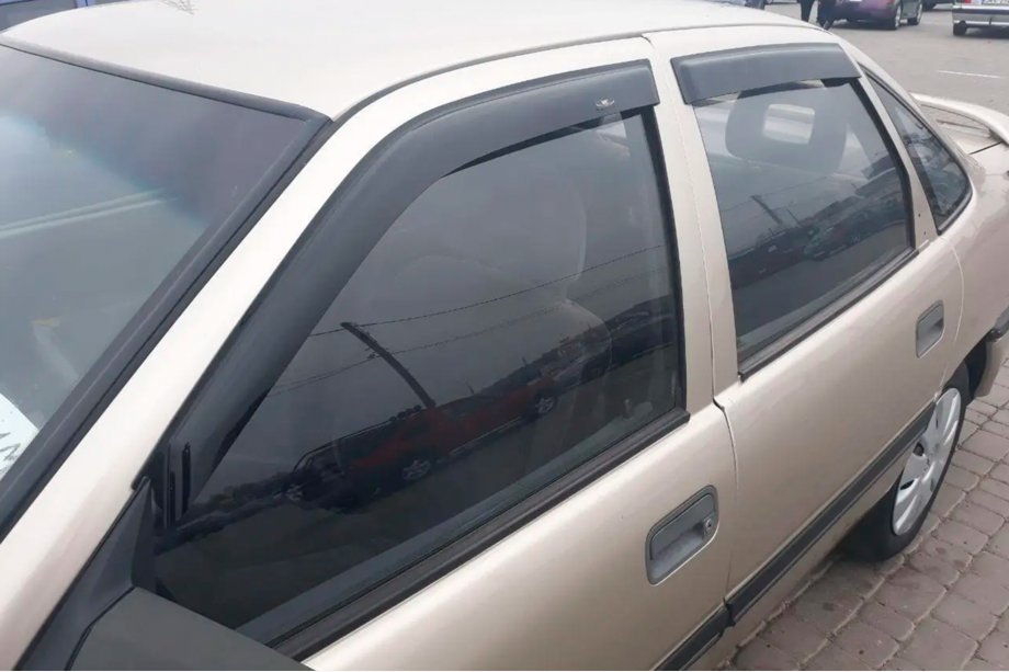 Opel Vectra A 1987–1995 Tuuliohjaimet SD (4 kpl, HIC) Image