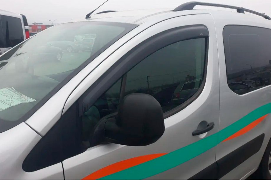 Peugeot Partner Tepee 2008–2018 Sivulasin tuuliohjaimet (2 kpl, HIC) Kuva 10