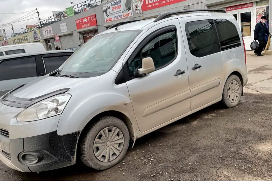 Peugeot Partner Tepee 2008–2018 Sivulasin tuuliohjaimet (2 kpl, HIC) Kuva 11