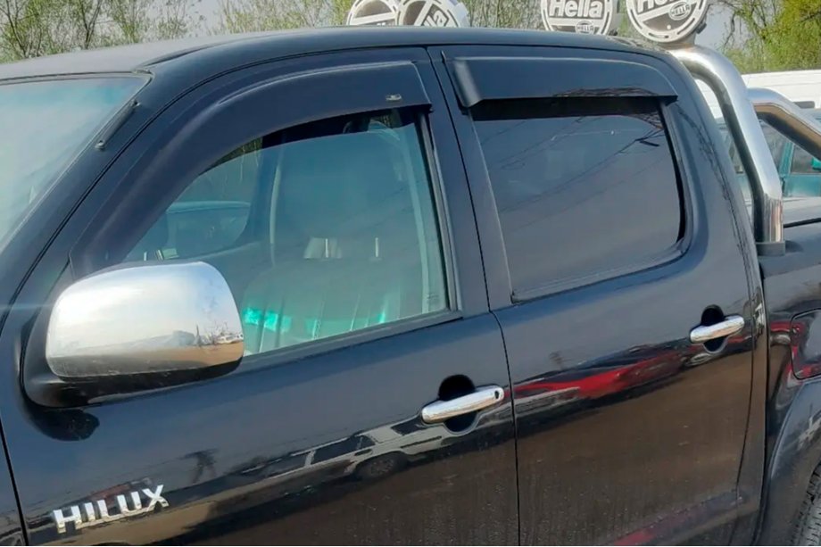 Toyota Hilux 2006–2015 Ikkunadeflektorit (4 kpl, HIC) Image