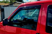 Volkswagen T4 Transporter 1990–2003 Sivulasin tuuliohjaimet (2 kpl, HIC) kuva 1