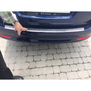 Takapuskurin suojalista Carmos (SW, ruostumaton teräs) kuva 2