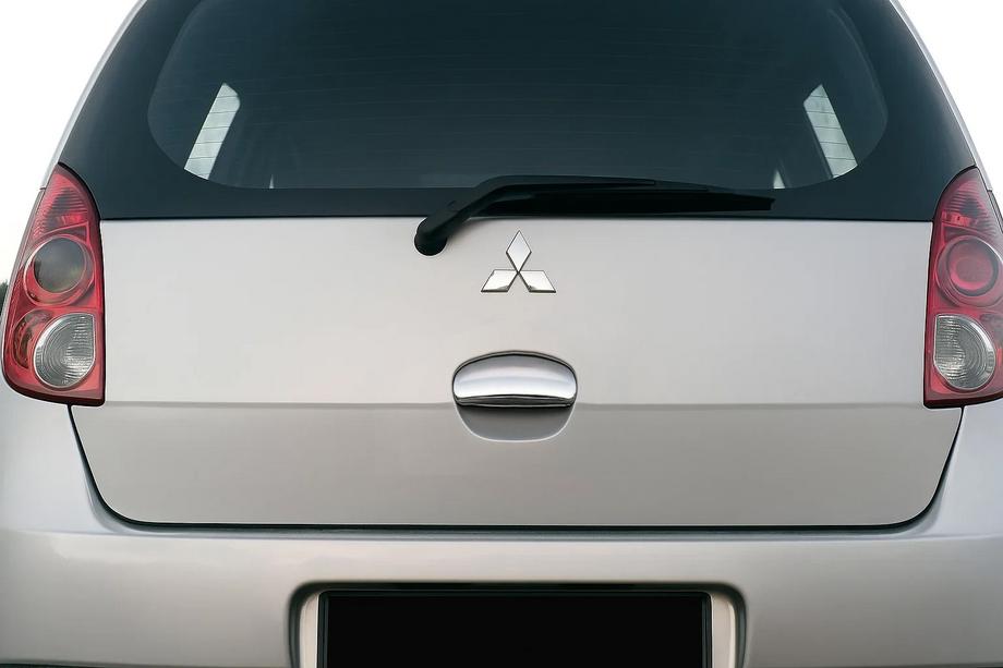 Mitsubishi Colt 2004–2012 Takaoven kahvan suojus (RST) Image