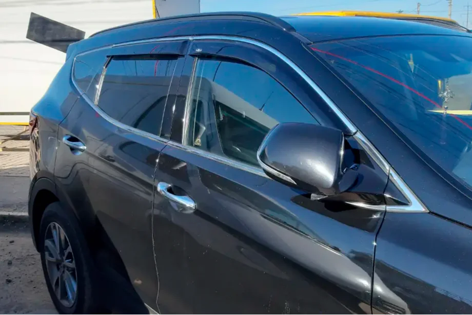 Hyundai Santa Fe 3 2012–2018 Sivulasien tuuliohjaimet kromilistalla (4 kpl, HIC) Image