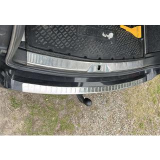 Carmos V1 takapuskurin suojalista (SW, ruostumaton teräs) Skoda Superb 2009–2015 kuva 2
